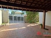 Casa à venda 3 dormitórios sendo 1 suíte, 4 vagas...