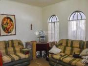 Casa a venda, 3 quartos, 1 banheiro e 2 vagas
