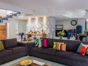 Casa à venda 3 Quartos, 1 Suite, 2 Vagas, 275M²,...