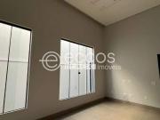 Casa à venda, 3 quartos, 1 suíte, 2 vagas, Bosque dos...