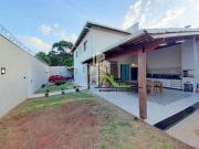 Casa à venda 3 Quartos, 1 Suite, 4 Vagas, 323M², Trevo,...