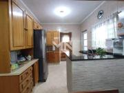 Casa à venda, 3 quartos, 1 suíte, 5 vagas, Jardim...