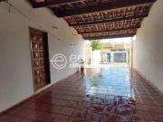 Casa à venda, 3 quartos, 1 suíte, 6 vagas, Residencial...