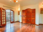 Casa à venda 3 quartos 3 suítes 8 vagas Jardim Santo...