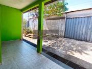 Casa à Venda 3 Quartos com 1 Suíte, Varanda e 4 Vagas...