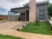 Casa a Venda, 3 Quartos sendo 3 Suítes, 162m², Próximo...