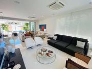 Casa com 5 dormitórios à venda, 424 m² por R$...