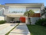 Casa com 6 dormitórios à venda, 476 m² por R$...