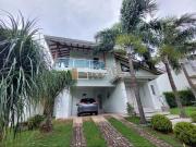 Casa à venda, 4 dormitórios, 1 suíte, piscina, 282m²...