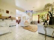 Casa à venda, 4 quartos, 2 suítes, 10 vagas,...