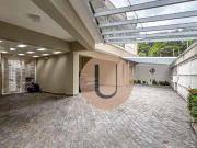 Casa à venda, 4 quartos, 3 suítes, por R$ 4.400.000 Vila...