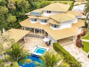 Casa a venda 4 suítes Condomínio Helvetia Country...