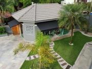 Casa com 4 dormitórios à venda, 504 m² por R$...