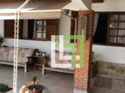 Casa com 3 dormitórios à venda, 521 m² por R$...