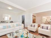 Casa à venda de 380m², com 5 dormitórios e 10 vagas na...