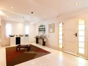 Casa à venda, 5 quartos, 2 suítes, 5 vagas,...