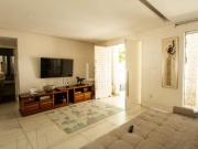 Casa à venda, 7 quartos, 2 suítes, 6 vagas, Vila Paris...