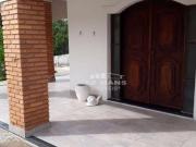 Casa a venda, 6 quartos, 6 suítes, 2 vagas, no bairro...