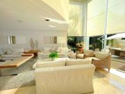 Casa à venda, 700M² de área construída, 1000M² de área...