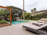 Casa com 6 dormitórios à venda, 780 m² por R$...