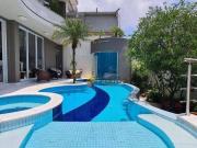 Casa com 4 dormitórios à venda, 820 m² por R$...