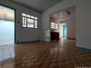 Casa à venda, 83 m² com 1 dormitório, 1 banheiro, 1 vaga...