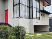 Casa à Venda Alphaville Vespasiano – 4 Suítes, Piscina e...