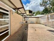 CASA Á VENDA ASS VILA SANTO ANTÔNIO