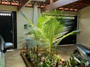 Casa á venda c/ 03 dormitórios, sendo 02 suítes Bairro...