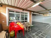 Casa à venda com 03 dormitórios quartos bem amplos, no...