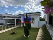 Casa à venda, com 03 dormitórios sendo uma suíte e...