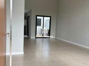 Casa à venda com 03 quartos sendo os 03 suítes,...