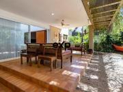 Casa à venda com 04 quartos sendo 04 suites ao lado do...