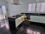 Casa à Venda com 272 m² Alphaville 04 em Santana de...