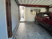 Casa à Venda com 2 Dormitórios, 87m² e Edícula – Parque...