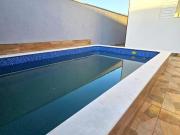 CASA Á VENDA COM 2 QUARTOS CHURRASQUEIRA E PISCINA...