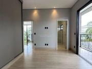 Casa à venda, com 350m² no cond. Damha V, com 03 suítes