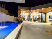 Casa a venda com 378 m² e 4 quartos à venda em...