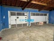 Casa à Venda com 3 Dormitórios e Piscina Aquecida no...