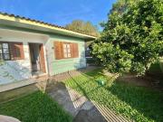 Casa á venda com 3 dormitórios no bairro Pinheiro Machado