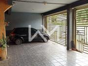 Casa à venda com 3 dormitórios, sendo 1 suíte, 3...