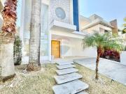 Casa a Venda com 3 dormitórios sendo 3 suítes, no Jardim...