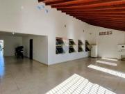 Casa à venda com 3 quartos e suíte, localizada no Jardim...