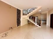 Casa a venda com 3 quartos no Condomínio Okinawa na...