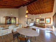 Casa a venda com 3 quartos, sendo 1 suites e 2 demi...