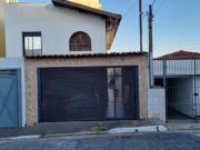 Casa à venda com 3 suítes, 1 cozinha com copa, 2 vagas,...