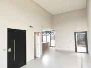 Casa à venda com 3 suítes no cond. Residencial Jardim...