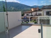 Casa à venda com 4 dormitórios, 133m2, varanda e...