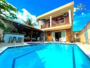 Casa à venda com 4 dormitórios Piscina e churrasqueira...