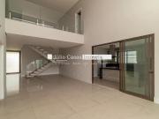 Casa a venda com 4 quartos no Condomínio Alphaville...